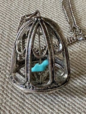 Silver tone Blue Bird Birdcage Pendant Necklace ADORABLE bird spins & up down